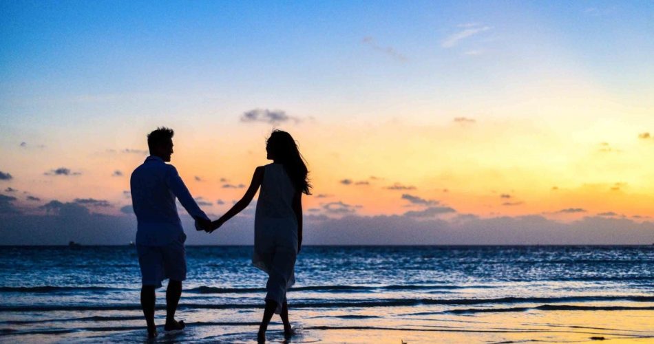 1997 có hợp với 1998 không? Xét tình yêu 1997 và 1998