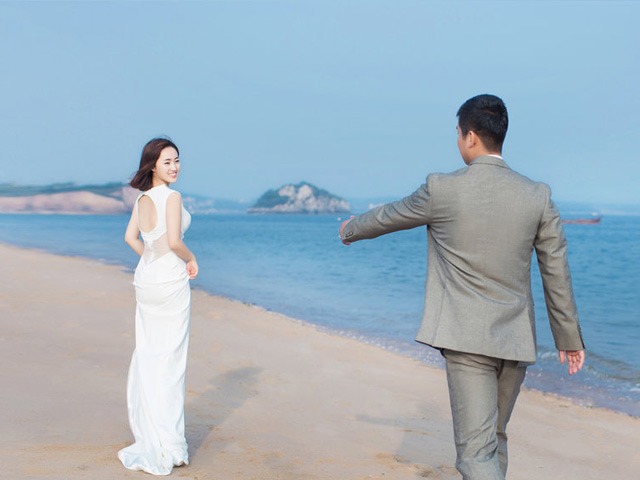 2000 có hợp với 1999 không? Xét tình yêu 2000 với 1999?